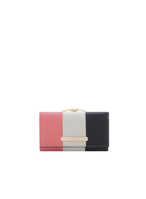 Billetera-mediana-con-tapa-rosa-multicolor-sarah