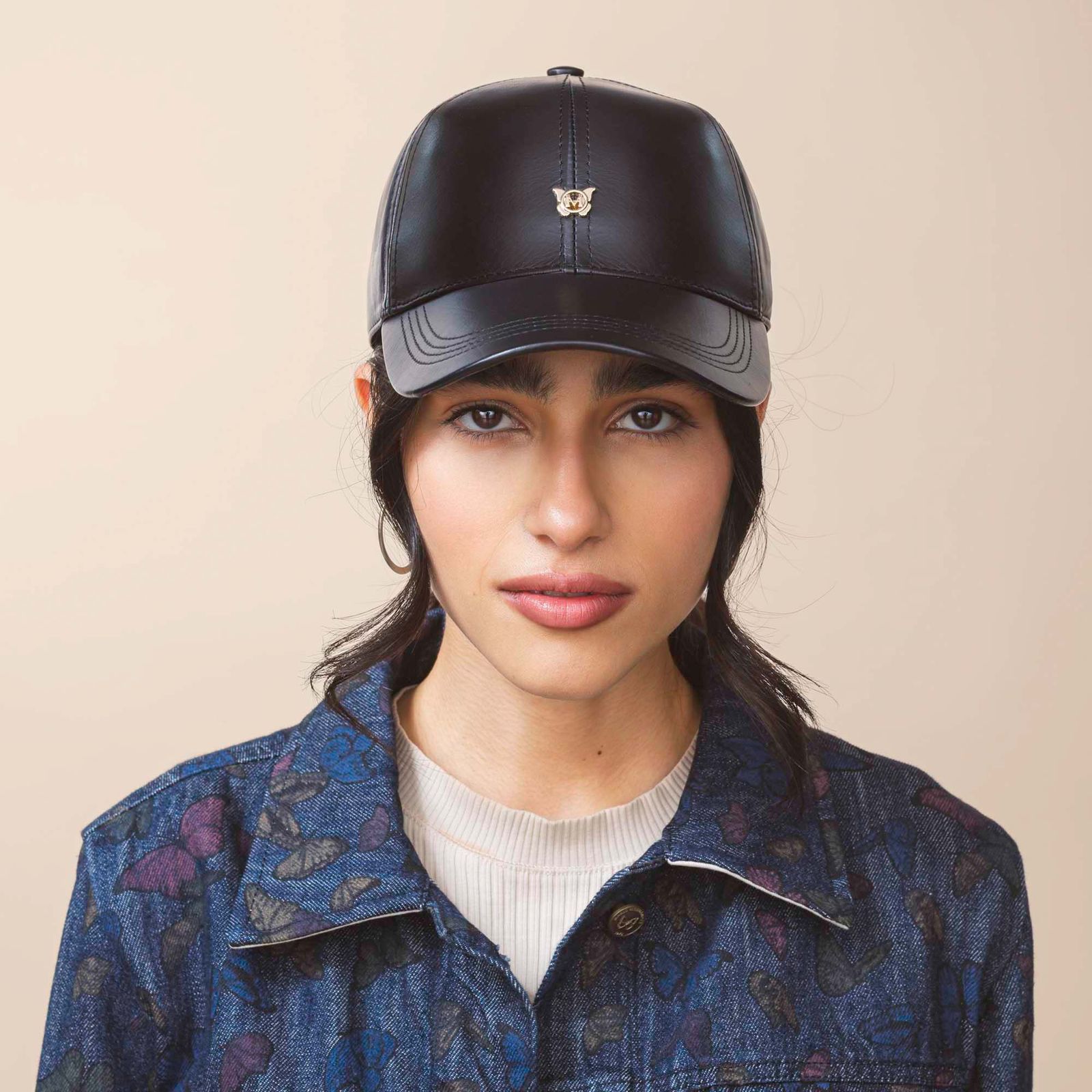 Gorra Beisbolera Alas Negro Gala Milliner