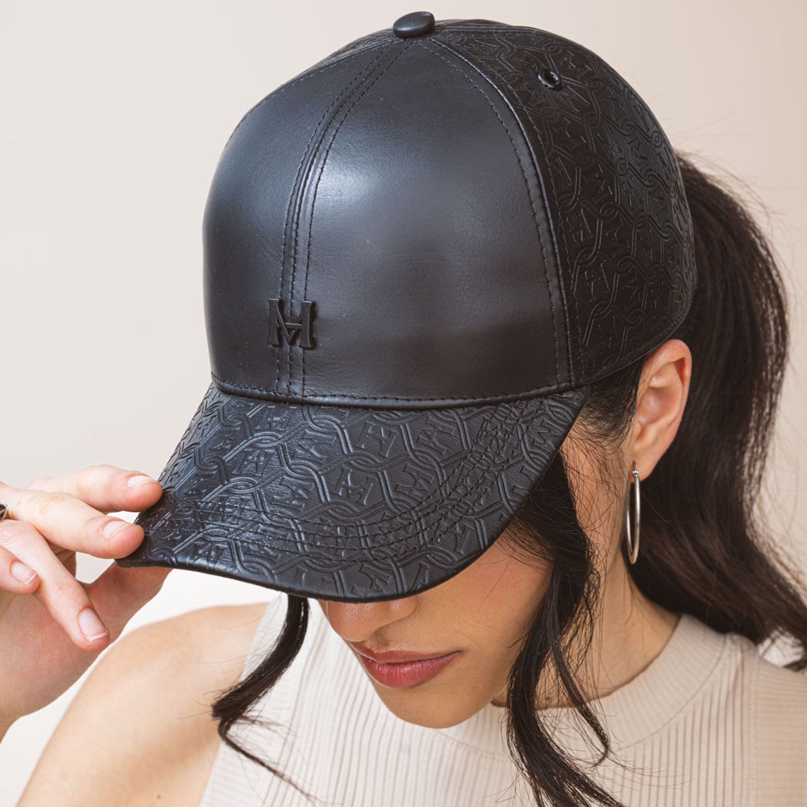 Gorra Beisbolera Huellas Negro Milliner