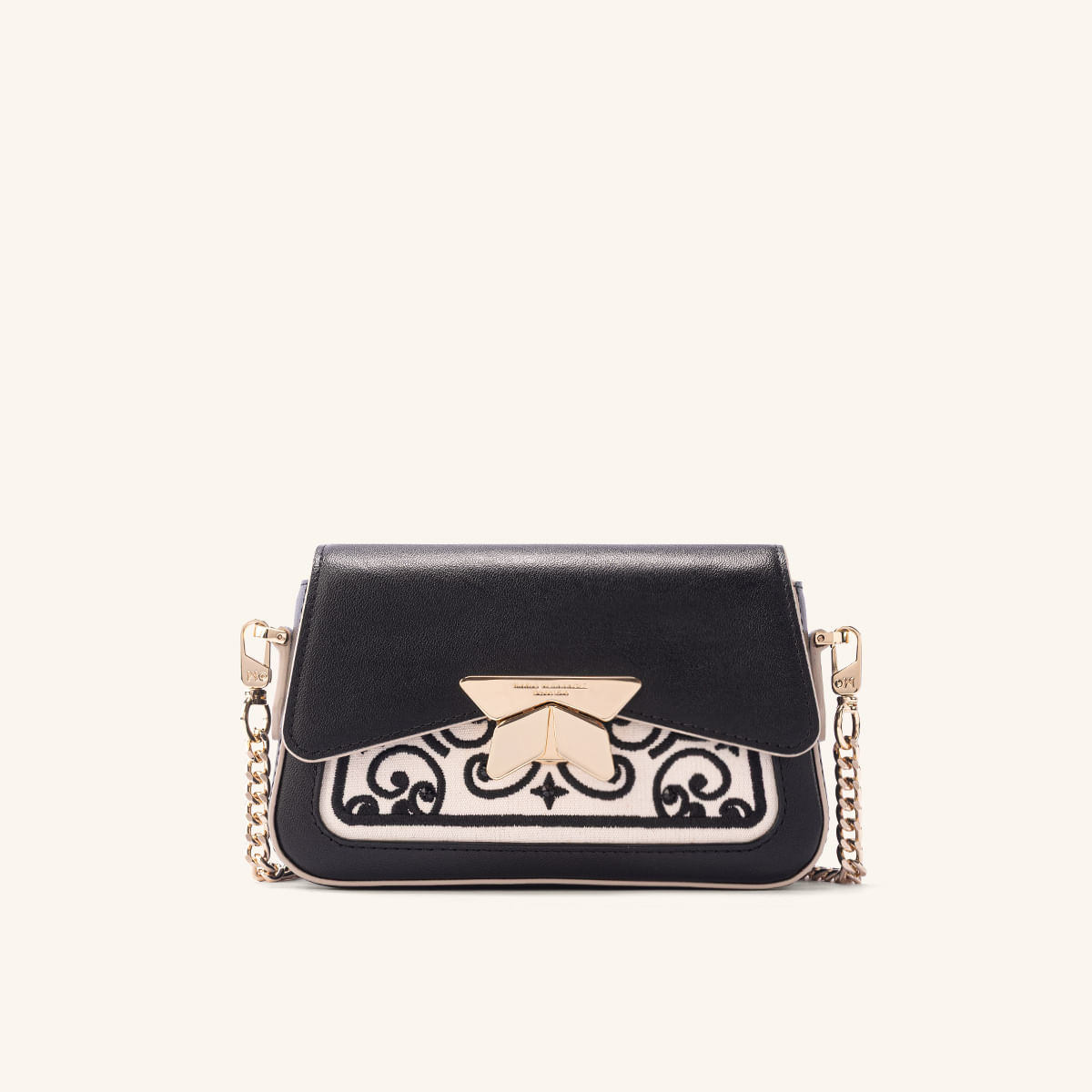 Manos Libres Alma Con Cadena Mini Negro Sagrada